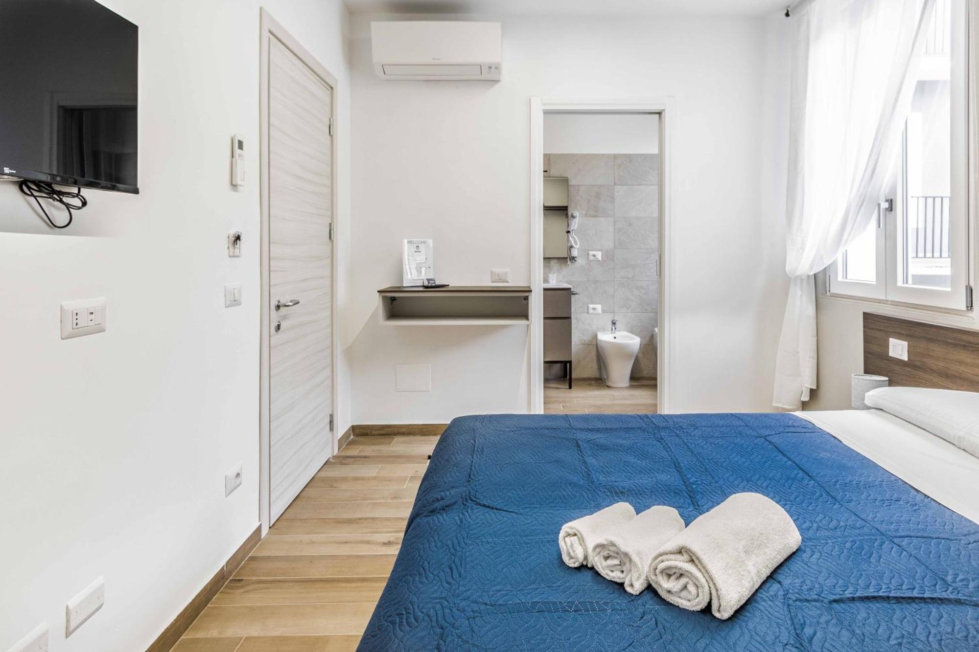 La Perla Rooms 萨龙诺 外观 照片